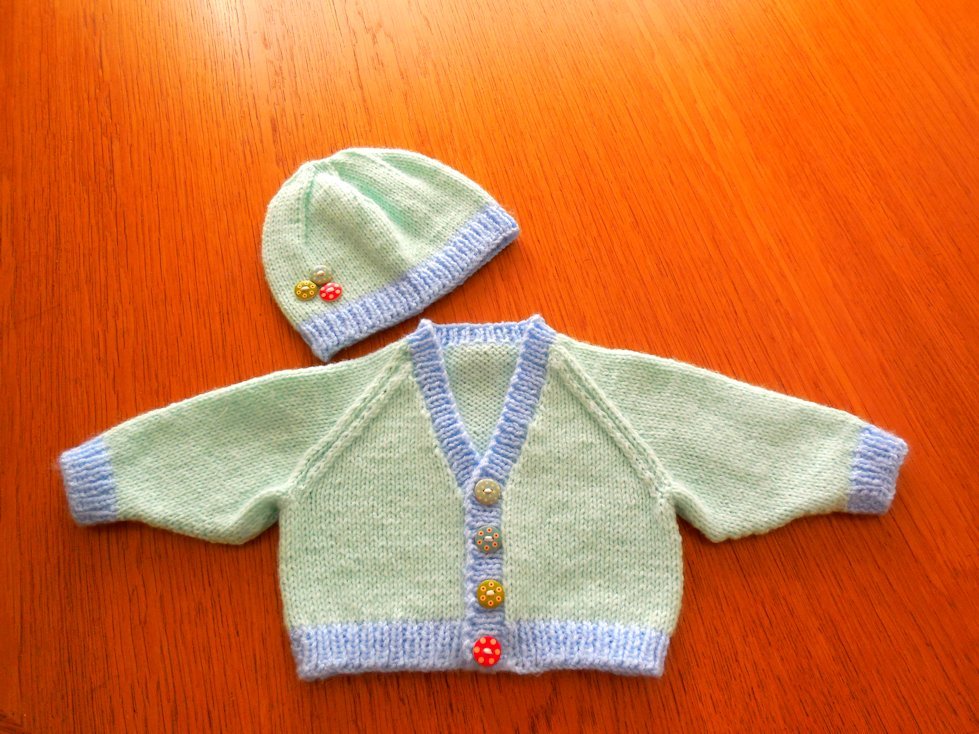 Made by Jan Clark for her great nieces baby which is due soon.
